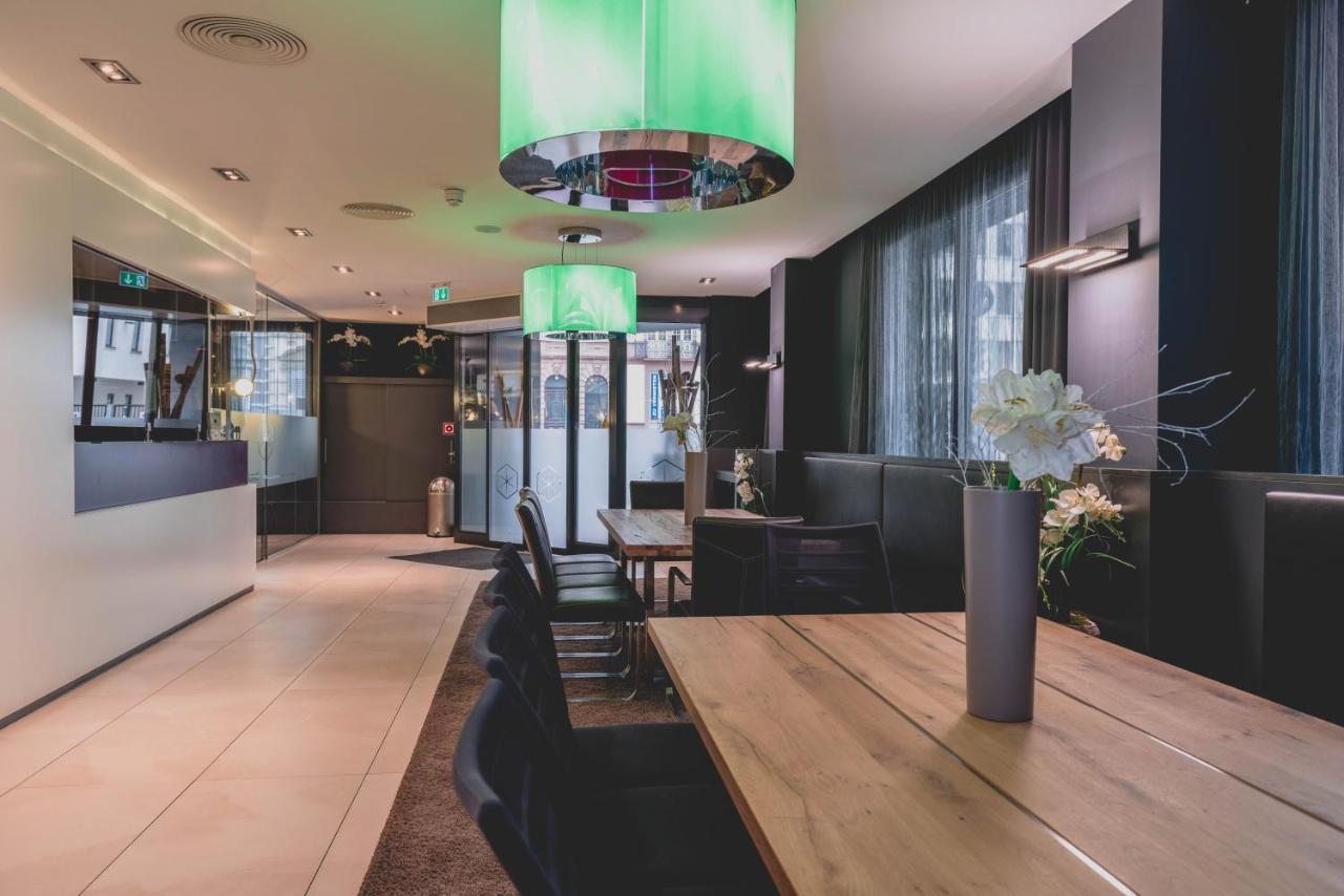 Bliss Hotel Francfort-sur-le-Main Extérieur photo